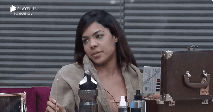 Tays revela ter ganhado apenas 800 reais de cachê por cada show na banda As Vingadoras (Foto: Reprodução) Tays revela ter ganhado apenas 800 reais de cachê por cada show na banda As Vingadoras (Foto: Reprodução)