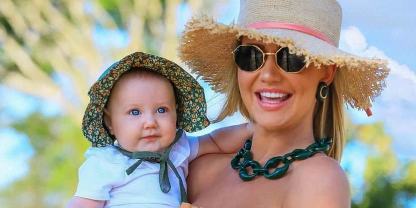 Ana Paula Siebert e a filha Vicky de 5 meses (Foto: Reprodução/Instagram) Ana Paula Siebert e a filha Vicky de 5 meses (Foto: Reprodução/Instagram)