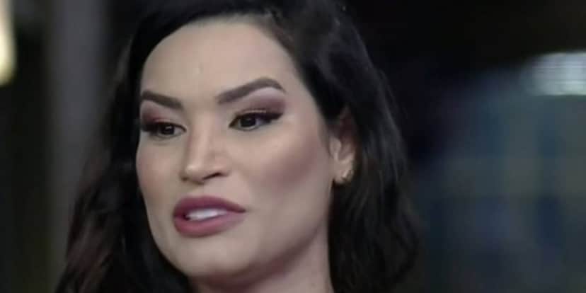 Raissa Barbosa ficou horrorizada com atitude de Mateus na baia de A Fazenda 12 (Foto: Reprodução) Raissa Barbosa ficou horrorizada com atitude de Mateus na baia de A Fazenda 12 (Foto: Reprodução)