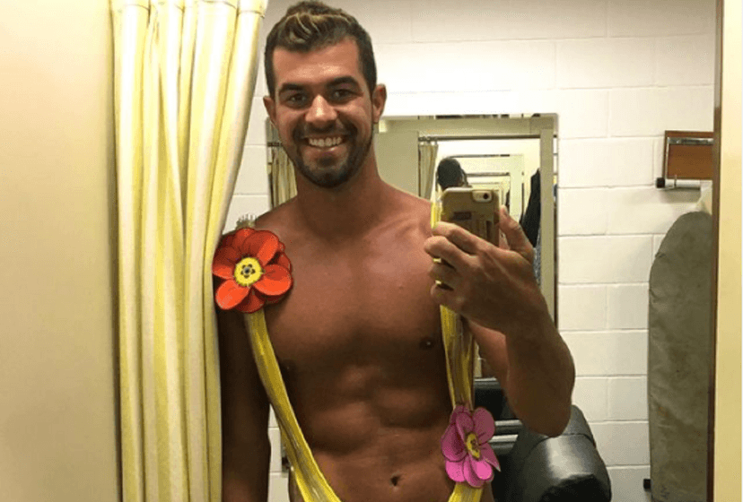 Bruno Miranda, Borat do Amor e Sexo, na Globo, foi alvejado (Foto: Reprodução) Bruno Miranda, Borat do Amor e Sexo, na Globo, foi alvejado (Foto: Reprodução)