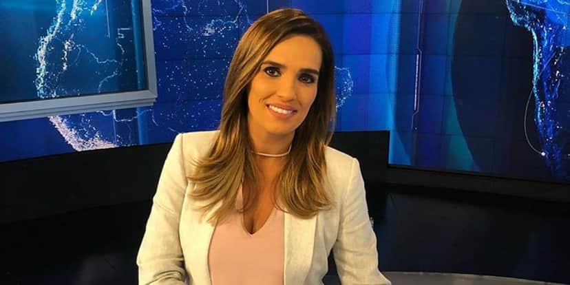 Karyn Bravo é apresentadora do "Jornal da Cultura" (Foto: Reprodução) Karyn Bravo é apresentadora do "Jornal da Cultura" (Foto: Reprodução)