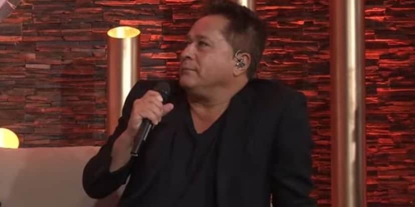 Leonardo prestou sua homenagem ao intérprete de Louro José (Foto: Reprodução/YouTube) Leonardo prestou sua homenagem ao intérprete de Louro José (Foto: Reprodução/YouTube)