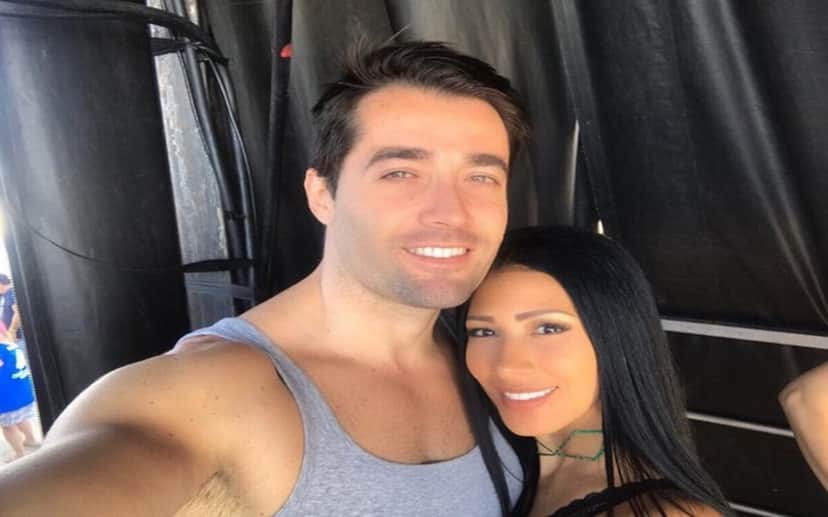 Simaria e seu marido, Vicente Escrig (Foto: Divulgação) Simaria e seu marido, Vicente Escrig (Foto: Divulgação)