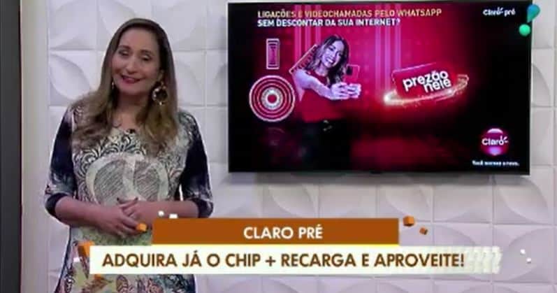 Anitta apareceu no programa de Sonia Abrão (Foto: Reprodução/RedeTV!) Anitta apareceu no programa de Sonia Abrão (Foto: Reprodução/RedeTV!)