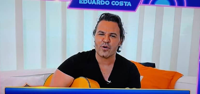 Eduardo Costa no Programa do Ratinho (Foto: Reprodução) Helen Ganzarolli Leonardo Eduardo Costa no Programa do Ratinho (Foto: Reprodução) Helen Ganzarolli Leonardo