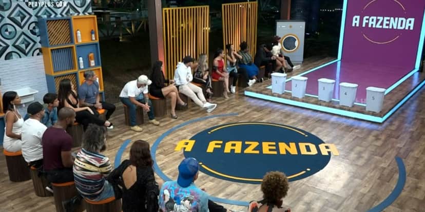 Peões ficaram surpresos ao verem briga entre Narizinho e Raissa (Foto: Reprodução) Peões ficaram surpresos ao verem briga entre Narizinho e Raissa (Foto: Reprodução)
