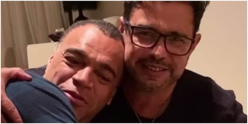 Denílson e Zezé Di Camargo estão juntos na fazenda É o Amor (Foto: Reprodução) Denílson e Zezé Di Camargo estão juntos na fazenda É o Amor (Foto: Reprodução)