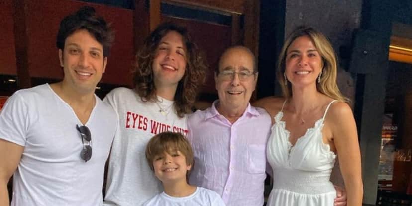 Luciana Gimenez com o pai, João Alberto Morad, o irmão, Marco Antonio Gimenez, e os filhos, Lucas e Lorenzo (Foto: Reprodução/Instagram Luciana Gimenez com o pai, João Alberto Morad, o irmão, Marco Antonio Gimenez, e os filhos, Lucas e Lorenzo (Foto: Reprodução/Instagram