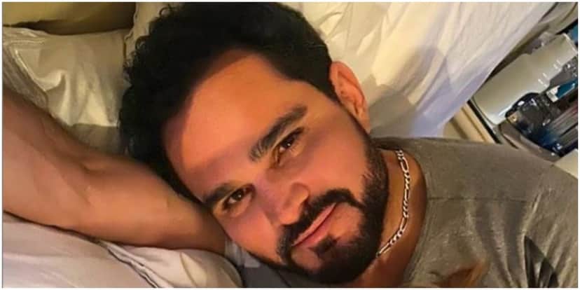 Luciano Camargo expõe quase beijo em cachorro e brinca com a situação (Foto: Reprodução) Luciano Camargo expõe quase beijo em cachorro e brinca com a situação (Foto: Reprodução)