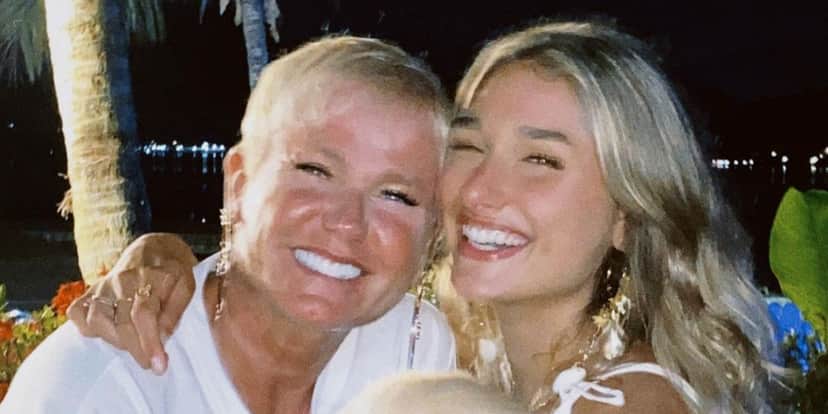 Xuxa e Sasha durante o ano novo (Reprodução) Xuxa e Sasha durante o ano novo (Reprodução)
