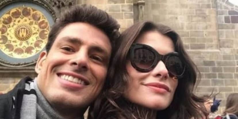 Cauã Reymond e Alinne Moraes nos bastidores da novela (Foto: Reprodução) Cauã Reymond e Alinne Moraes nos bastidores da novela (Foto: Reprodução)