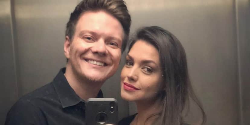 Michel Teló escancara crise no casamento com Thaís Fersoza e confirma textão de fim: "Sempre pensei" Michel Teló escancara crise no casamento com Thaís Fersoza e confirma textão de fim: "Sempre pensei"