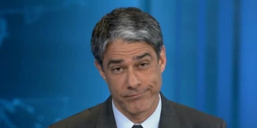 Willian Bonner durante o Jornal Nacional Willian Bonner durante o Jornal Nacional