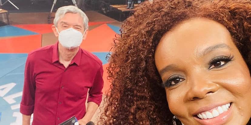 Thelma Assis em bate papo com Serginho Groismann no 'Altas Horas' - Foto: Reprodução/Instagram Thelma Assis em bate papo com Serginho Groismann no 'Altas Horas' - Foto: Reprodução/Instagram