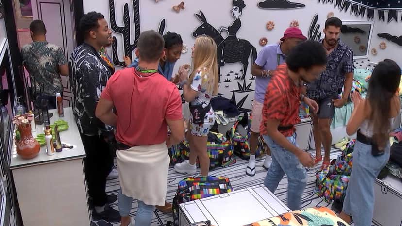 Juliette pede para dormir no Quarto Cordel e Arcrebiano aplaude: 'Fica' — Foto: TV Globo Juliette pede para dormir no Quarto Cordel e Arcrebiano aplaude: 'Fica' — Foto: TV Globo