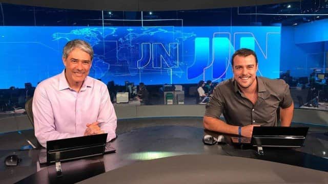William Bonner e Joaquim Lopes no Jornal Nacional - Foto: Divulgação William Bonner e Joaquim Lopes no Jornal Nacional - Foto: Divulgação