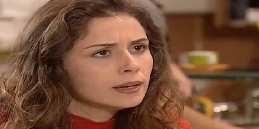 Capitu joga sentimentos de Fred para escanteio (Foto: Reprodução)