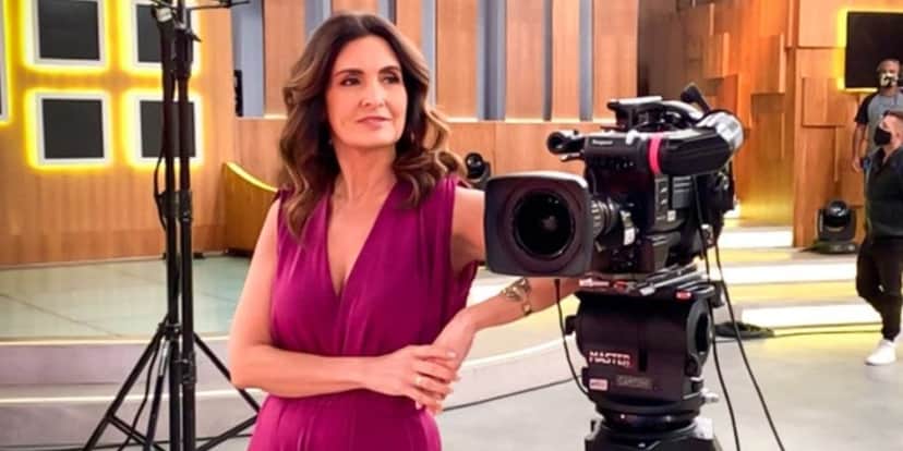 Fátima Bernardes nos bastidores do "Encontro" (Foto: Divulgação/TV Globo) Fátima Bernardes nos bastidores do "Encontro" (Foto: Divulgação/TV Globo)