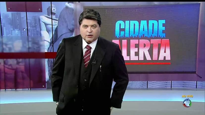 Datena durante Balanço Geral na Record Datena durante Balanço Geral na Record