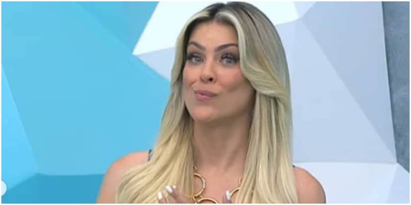 Renata Fan no Jogo Aberto, programa da Band Renata Fan no Jogo Aberto, programa da Band