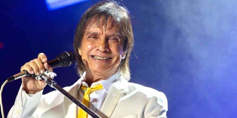 Roberto Carlos em show (Foto: Reprodução) Roberto Carlos em show (Foto: Reprodução)