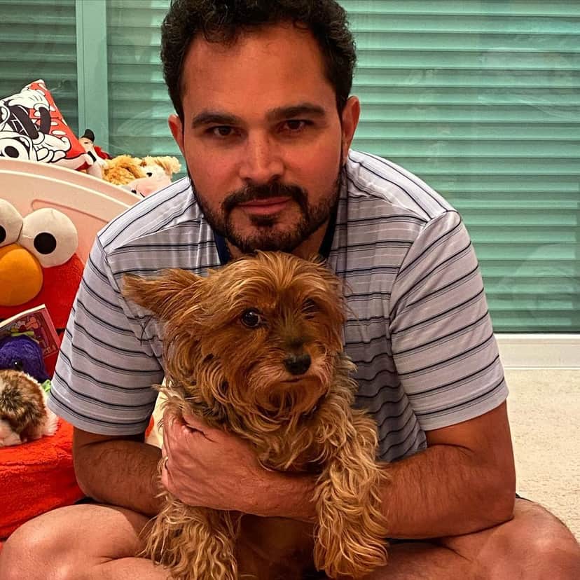 Luciano Camargo com o pequeno Skim (Foto: Reprodução/Instagram) Luciano Camargo com o pequeno Skim (Foto: Reprodução/Instagram)