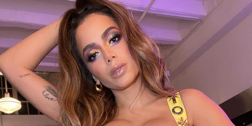 Lipe Ribeiro tenta beijar Anitta em reality e cantora recusa - Foto: Reprodução/Instagram Lipe Ribeiro tenta beijar Anitta em reality e cantora recusa - Foto: Reprodução/Instagram