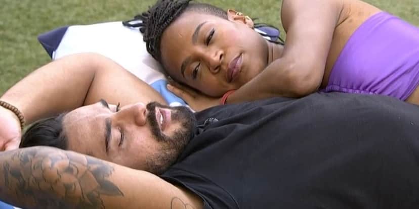 Karol Conká e Arcrebiano no BBB21 (Foto: Reprodução) Karol Conká e Arcrebiano no BBB21 (Foto: Reprodução)
