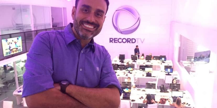 O âncora da Record RJ, Fábio Ramalho (Foto: Reprodução) O âncora da Record RJ, Fábio Ramalho (Foto: Reprodução)