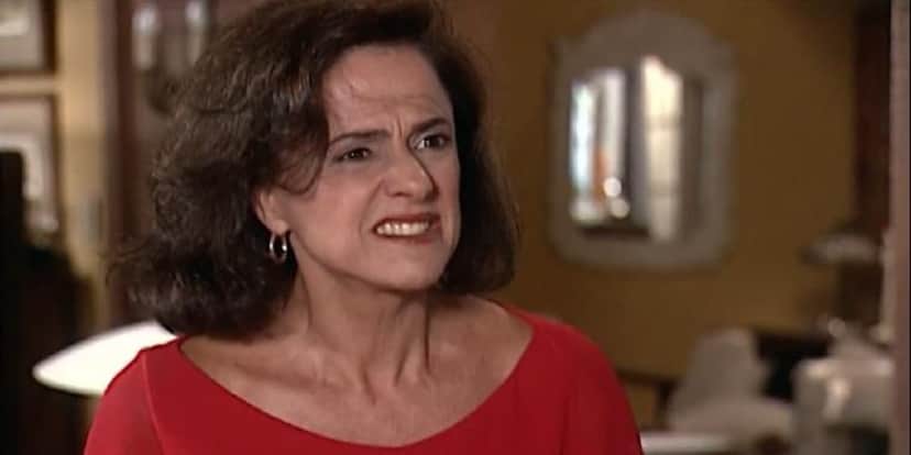 Alma massacra Danilo após descobrir traição (Foto: Reprodução) Alma massacra Danilo após descobrir traição (Foto: Reprodução)