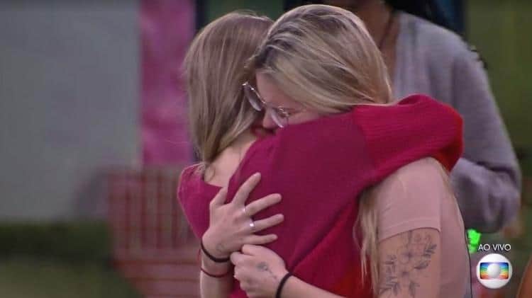Viih Tube agradeceu atitude de Carla Diaz no BBB21 (Foto: Reprodução) Viih Tube agradeceu atitude de Carla Diaz no BBB21 (Foto: Reprodução)