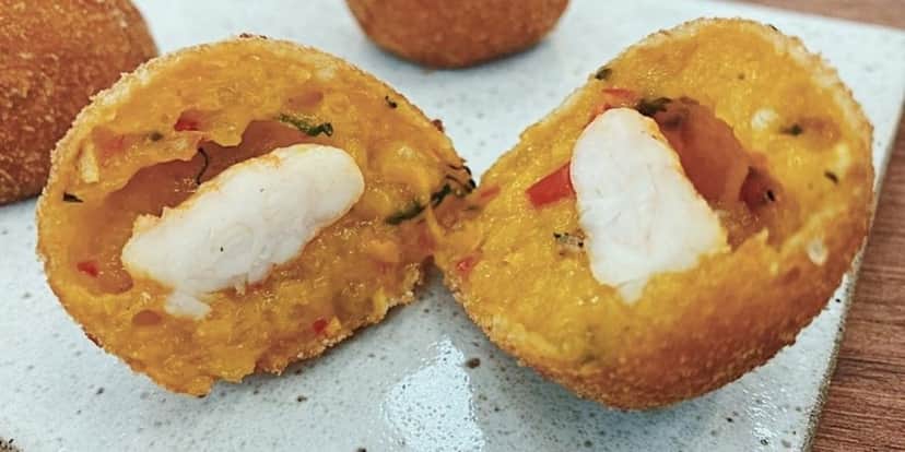 Bolinho de bobó feito por Ana Maria Braga no Mais Você de hoje (Foto: Reprodução) Bolinho de bobó feito por Ana Maria Braga no Mais Você de hoje (Foto: Reprodução)