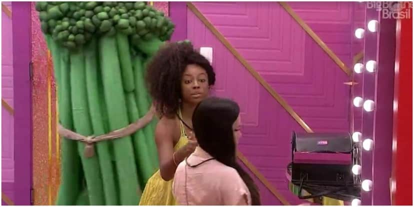 Advogada discute com sister no BBB21 Advogada discute com sister no BBB21