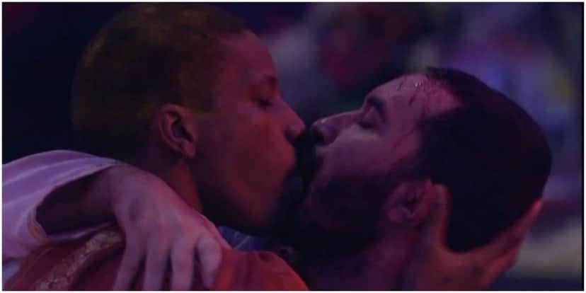 Globo não corta beijo gay de edição e presta homenagem para Lucas Penteado (Foto: Reprodução) Globo não corta beijo gay de edição e presta homenagem para Lucas Penteado (Foto: Reprodução)