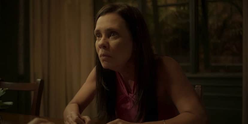 Thelma dá aula de maldade em Amor de Mãe (Foto: Reprodução) Thelma dá aula de maldade em Amor de Mãe (Foto: Reprodução)
