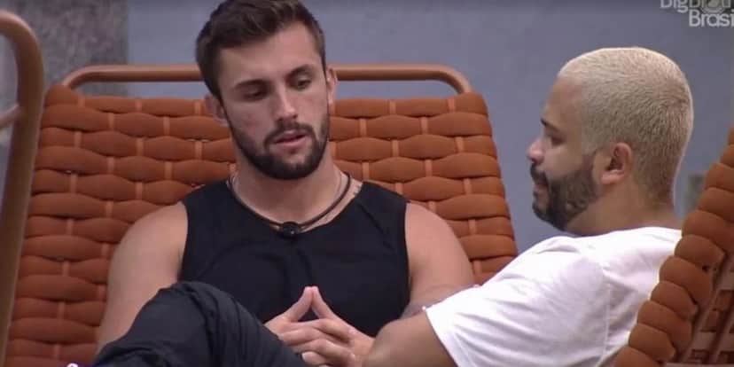 Carla Diaz: Arthur em papo com Projota (Foto: Reprodução) Carla Diaz: Arthur em papo com Projota (Foto: Reprodução)