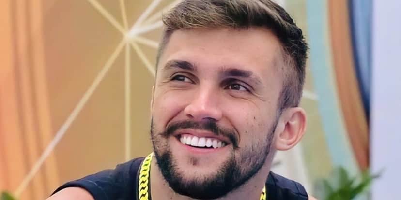 Arthur do BBB21 é desmascarado por internauta após afirmar que pênis tem 24 cm - Foto: Reprodução