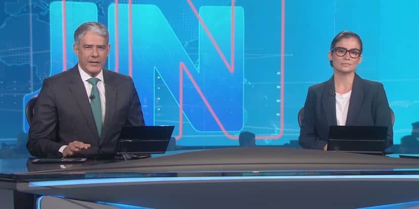 William Bonner e Renata Vasconcellos no Jornal Nacional (Foto: Reprodução / TV Globo) William Bonner e Renata Vasconcellos no Jornal Nacional (Foto: Reprodução / TV Globo)