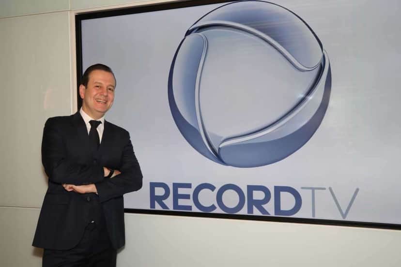 Celso Zucatelli ficou sem programas na Record TV por um bom tempo (Foto: Reprodução) Celso Zucatelli ficou sem programas na Record TV por um bom tempo (Foto: Reprodução)