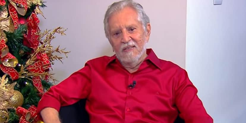 Carlos Alberto de Nóbrega está curado da covid-19 (Foto: Reprodução/YouTube) Carlos Alberto de Nóbrega está curado da covid-19 (Foto: Reprodução/YouTube)