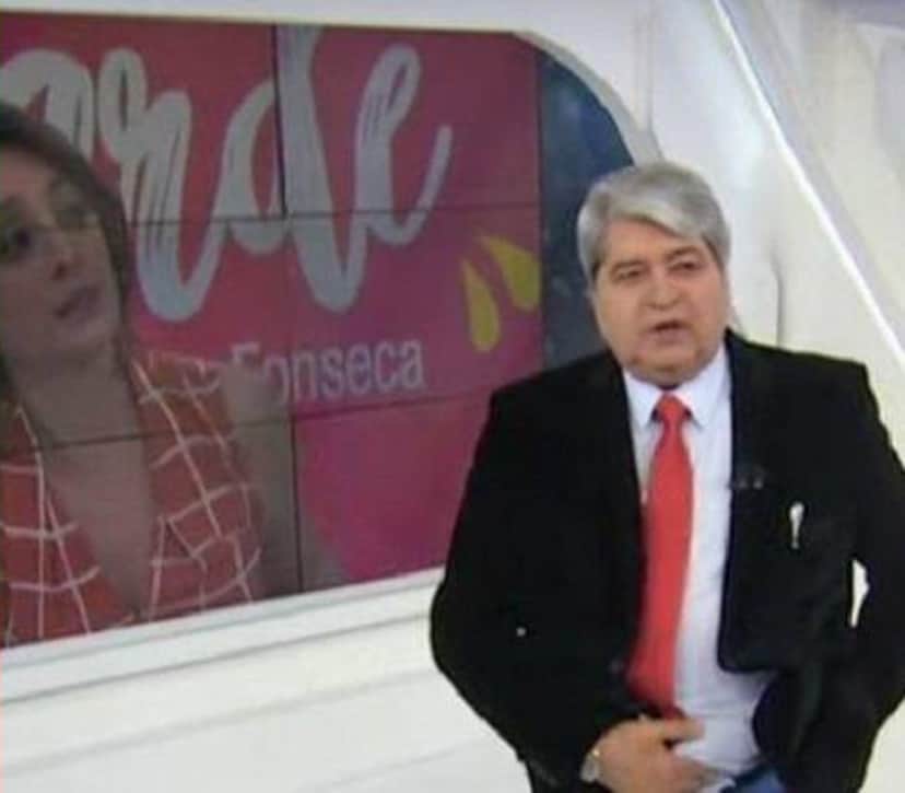 Datena mostrou cueca ao vivo no Brasil Urgente (Foto: Reprodução) Datena mostrou cueca ao vivo no Brasil Urgente (Foto: Reprodução)