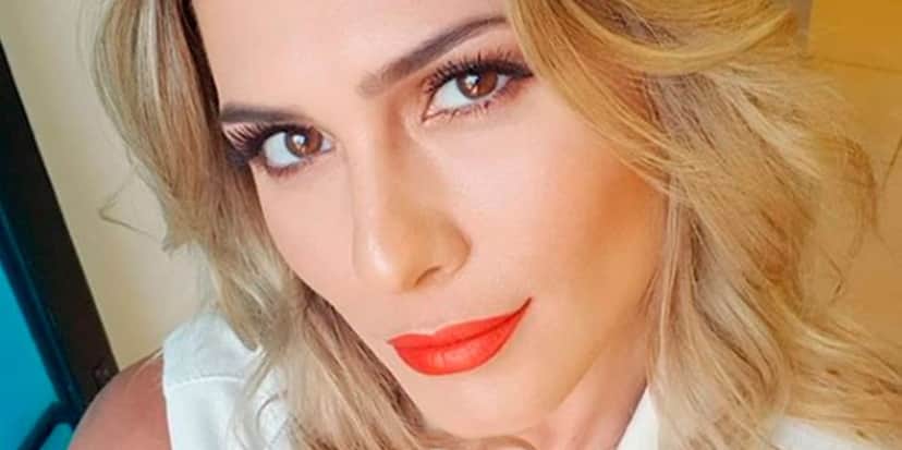 Lívia Andrade está com um pé dentro do SBT novamente (Foto: Reprodução) Lívia Andrade está com um pé dentro do SBT novamente (Foto: Reprodução)
