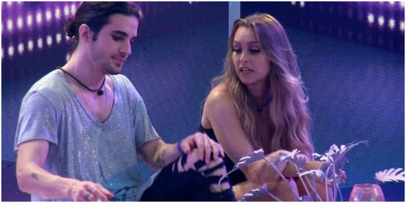 Fiuk voltou a aconselhar Carla Dia sobre a relação dela com Arthur no BBB (Foto: Reprodução/ TV Globo) Fiuk voltou a aconselhar Carla Dia sobre a relação dela com Arthur no BBB (Foto: Reprodução/ TV Globo)