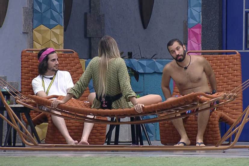 Fiuk, Sarah e Gil analisam comportamento de Arthur e Carla Diaz no BBB21 (Foto: Reprodução) Fiuk, Sarah e Gil analisam comportamento de Arthur e Carla Diaz no BBB21 (Foto: Reprodução)