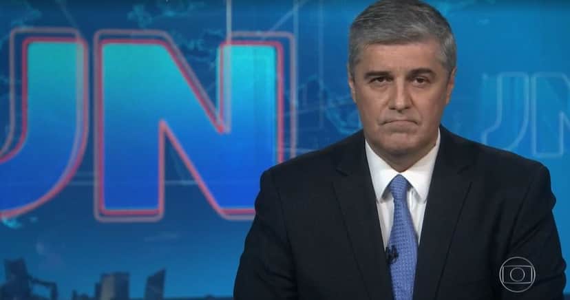 Flávio Fachel em rápido boletim do Jornal Nacional (Foto: Reprodução/TV Globo) Flávio Fachel em rápido boletim do Jornal Nacional (Foto: Reprodução/TV Globo)