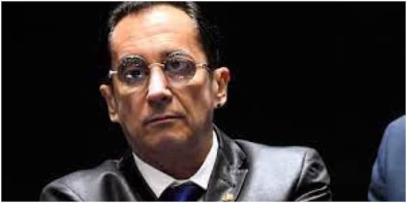 Jorge Kajuru admite envolvimento com homens Jorge Kajuru admite envolvimento com homens