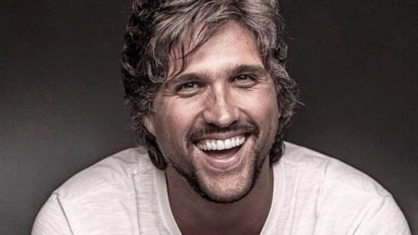 Após pancadaria e fim, Leo, ex dupla com Victor, confirma sexo por dinheiro: “Todo mundo tem seu preço” Após pancadaria e fim, Leo, ex dupla com Victor, confirma sexo por dinheiro: “Todo mundo tem seu preço”