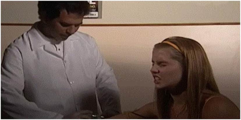 Íris surpreenderá, em Laços de Família, ao tenatr ajudar Camila, que ela tanto odeia na trama (Foto: Reprodução/ Globo) Íris surpreenderá, em Laços de Família, ao tenatr ajudar Camila, que ela tanto odeia na trama (Foto: Reprodução/ Globo)