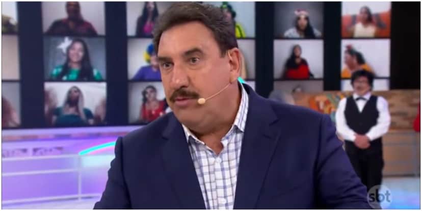Ratinho foi atacado e teve prisão decretada por conta de fala no seu programa no SBT (Foto: Reprodução) Ratinho foi atacado e teve prisão decretada por conta de fala no seu programa no SBT (Foto: Reprodução)