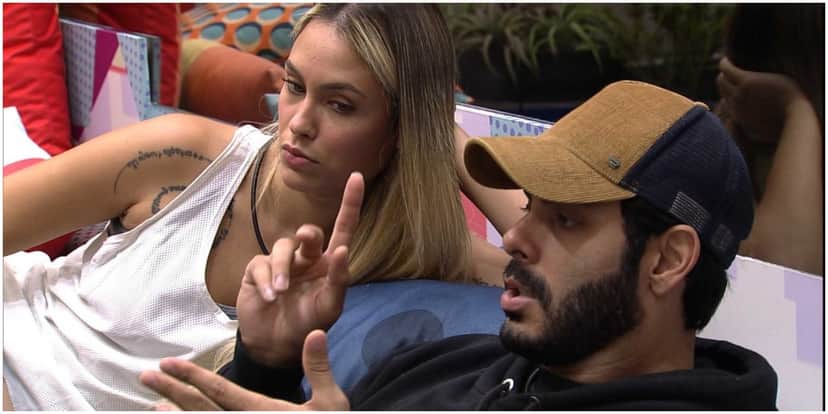Sarah e Rodolffo em conversa no BBB21 - Foto: Reprodução Sarah e Rodolffo em conversa no BBB21 - Foto: Reprodução